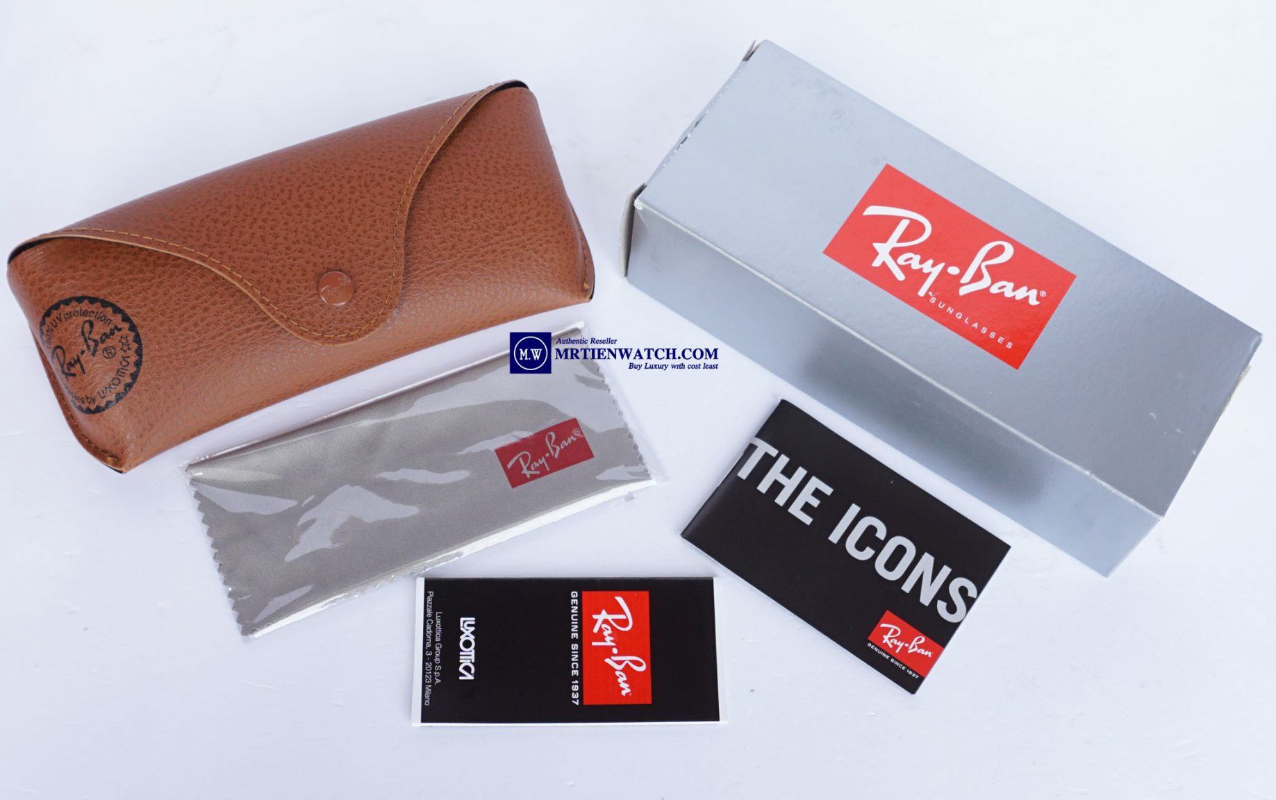 phụ kiện kèm theo kính Ray ban